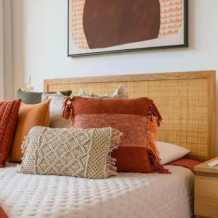 Urban Escape Flat Apartment