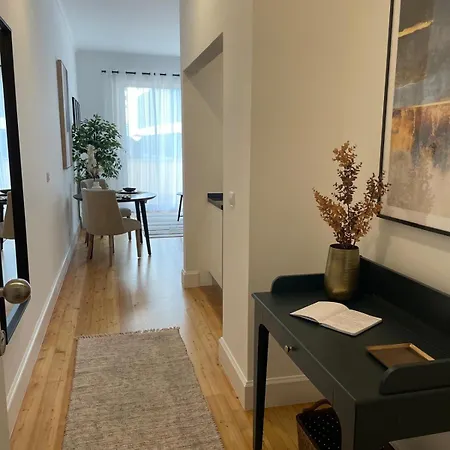 Urban Escape Flat Apartment *